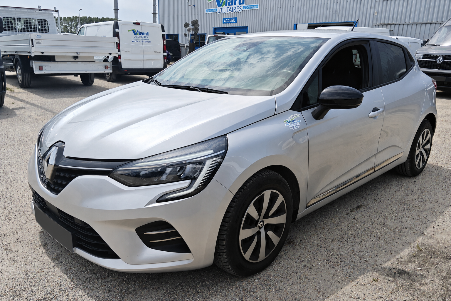 CLIO 2places ou similaire
